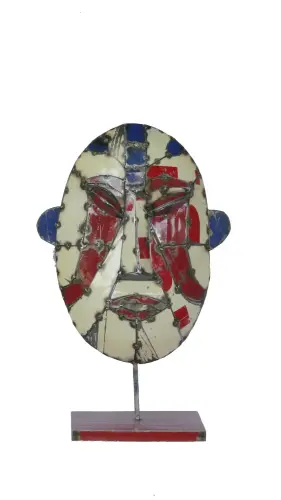 Product image of the product “Small Mask on stand - Modell 1, 54cm height, sculpture from upcyceled oil barrel. ”